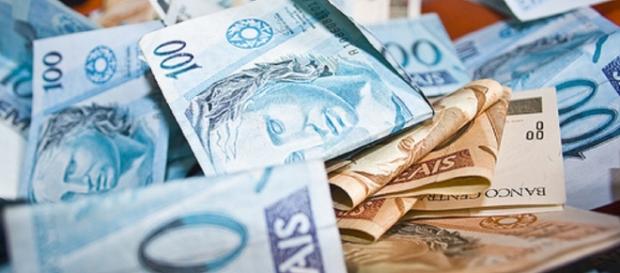 Além do poder aquisitivo, o dinheiro gera muitas curiosidades Além do poder aquisitivo, o dinheiro gera muitas curiosidades