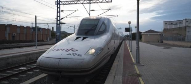 Donde el AVE no llega: ciudades a la espera del tren más rápido ... - elpais.com Donde el AVE no llega: ciudades a la espera del tren más rápido ... - elpais.com