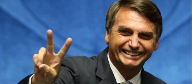 Eleitores mais jovens preferem Bolsonaro Eleitores mais jovens preferem Bolsonaro