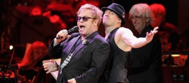 Elton John Hospitalized With 'Serious' Respiratory Infection ... - hollywoodreporter.com Elton John Hospitalized With 'Serious' Respiratory Infection ... - hollywoodreporter.com