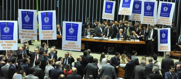 Governo sente encolher sua base aliada na votação da Reforma Trabalhista Governo sente encolher sua base aliada na votação da Reforma Trabalhista