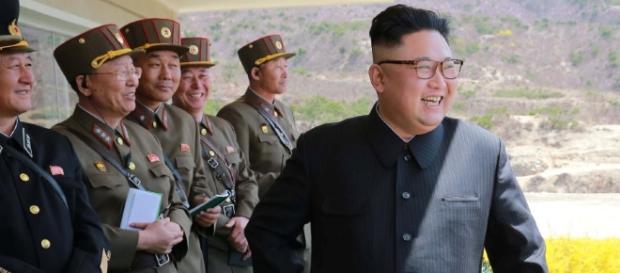 Ditador norte-coreano afirmou que reforçará suas 'medidas nucleares de autodefesa' perante o envio do USS Carl Vinson para perto de seu território Ditador norte-coreano afirmou que reforçará suas 'medidas nucleares de autodefesa' perante o envio do USS Carl Vinson para perto de seu território