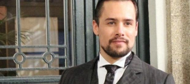 Roger Berruezo es Germán de la Serna en Acacias 38. Roger Berruezo es Germán de la Serna en Acacias 38.