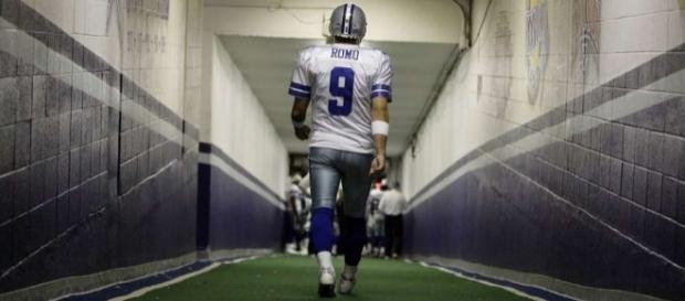 Tony Romo retires from Cowboys, will replace Phil Simms on CBS ... - sfgate.com Tony Romo retires from Cowboys, will replace Phil Simms on CBS ... - sfgate.com
