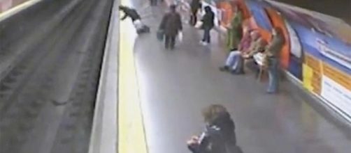 Video captures brave rescue in Spanish metro | South China Morning ... - scmp.com