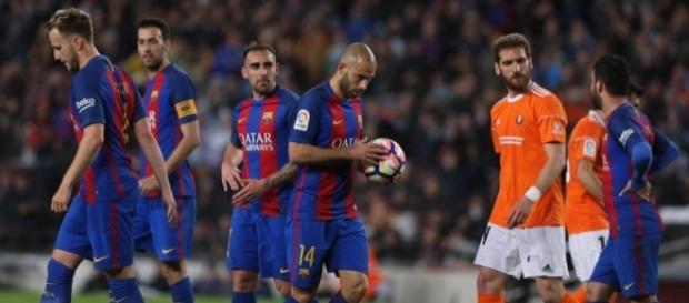 Mascherano, antes de tirar el penalti que le diera su primer gol con el F.C. Barcelona Mascherano, antes de tirar el penalti que le diera su primer gol con el F.C. Barcelona