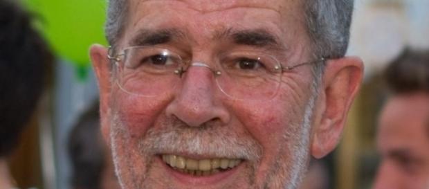 Von Van der Bellen beauftragte Rüstungsstudie könnte der Ost ... - unzensuriert.at Von Van der Bellen beauftragte Rüstungsstudie könnte der Ost ... - unzensuriert.at