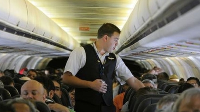 Usa, passeggeri invitati a scendere dal velivolo