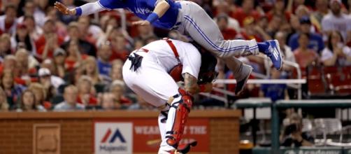 Chris Coghlan went airborne for an unbelievable head-first dive ... - usatoday.com