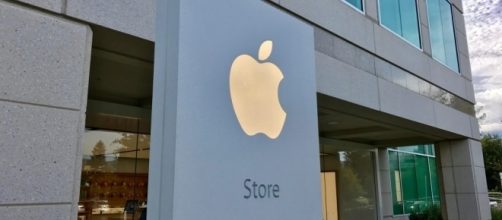 Here's what you can buy at Apple's special campus store in ... - 9to5mac.com