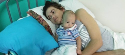 Photos/Videos: Woman who delivered while in a coma wakes up, meets ... - com.ng