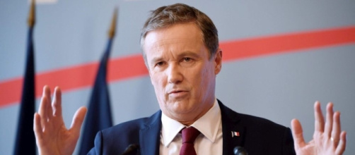 Dupont D'Aignan, Gaulliste soit-disant humaniste, mais stratège pour ses propres intérêts en se livrant au FN