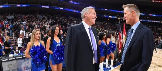 Steve Kerr foi o melhor treinador da temporada passada e D´Antoni está na disputa este ano Steve Kerr foi o melhor treinador da temporada passada e D´Antoni está na disputa este ano