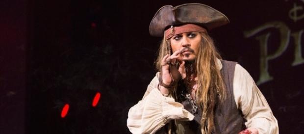 Johnny Depp surprises D23 Expo as he appears in character as Jack ... - news-entertainment.net Johnny Depp surprises D23 Expo as he appears in character as Jack ... - news-entertainment.net