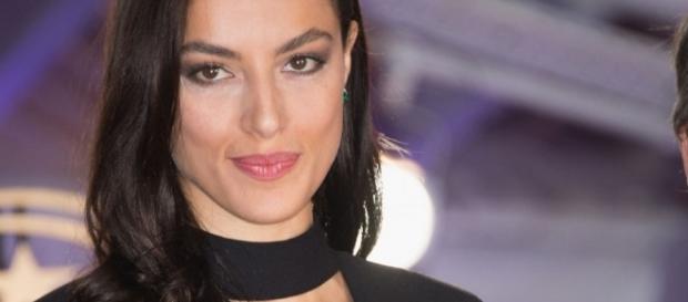 Uomini e Donne : La tronista Desirèe Popper - desirèe popper ... - melty.it Uomini e Donne : La tronista Desirèe Popper - desirèe popper ... - melty.it