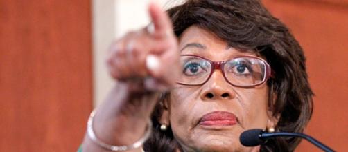 Maxine Waters had her microphone turned off at California Democratic convention on Saturday.
