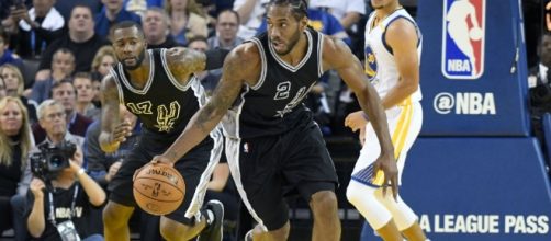 Kawhi Leonard and the Spurs advanced to the second round of the playoffs on Thursday night. [Image via Blasting News image library/inquisitr.com]