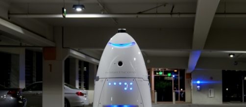 Knightscope K5 security robot floors toddler at US shopping mall - ibtimes.co.uk