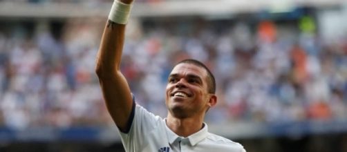 Real Madrid: El tremendo rebote de Pepe. Noticias de Liga - elconfidencial.com