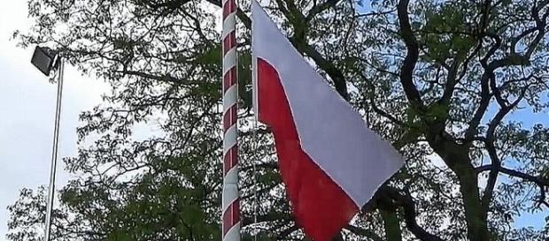 Aus dem YouTube-Video: Ja żołnierz Wojska Polskiego przysięgam Aus dem YouTube-Video: Ja żołnierz Wojska Polskiego przysięgam