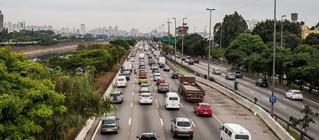 Governo diz que impedirá bloqueio das marginais Governo diz que impedirá bloqueio das marginais