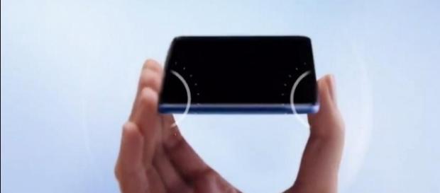HTC U 11 Might be The Next HTC Flagship With Squeezable Sides - News18 - news18.com HTC U 11 Might be The Next HTC Flagship With Squeezable Sides - News18 - news18.com
