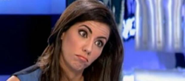 La periodista Ana Pastor sorprendida La periodista Ana Pastor sorprendida