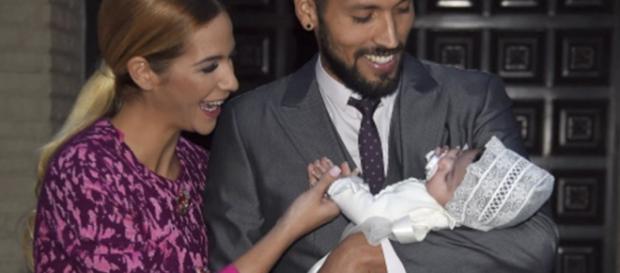 Tamara Gorro y Ezequiel Garay bautizan a su hija - okdiario.com Tamara Gorro y Ezequiel Garay bautizan a su hija - okdiario.com