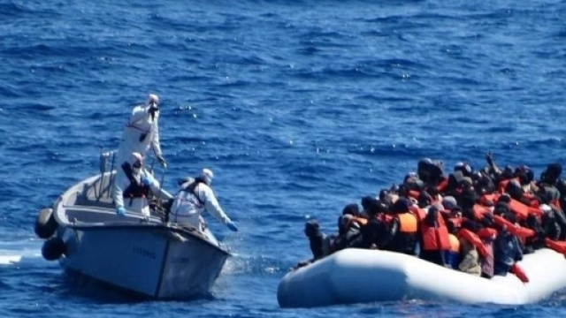 Rapporti Ong-trafficanti, il caso arriva al Csm