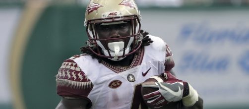 FSU running back Dalvin Cook was taken by the Vikings in the second round of the NFL Draft. [Image via Blasting News image library/inquisitr.com]
