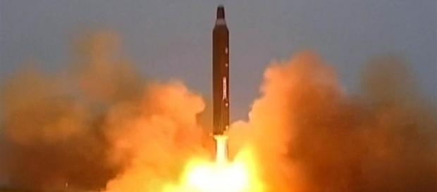 Coreia do Norte tem realizado testes de mísseis frequentemente, desafiando a pressão feita pelos EUA e pela China Coreia do Norte tem realizado testes de mísseis frequentemente, desafiando a pressão feita pelos EUA e pela China
