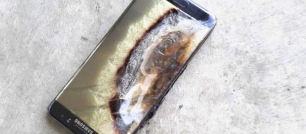 Imagem do Galaxy Note 7 cedida por Tecmundo Imagem do Galaxy Note 7 cedida por Tecmundo