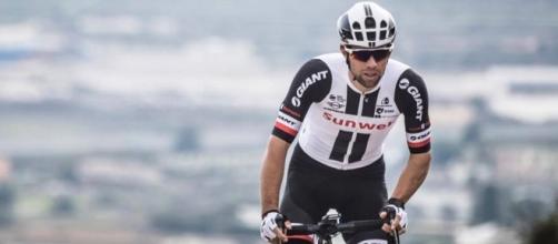 Team Sunweb, Matthews vince la prima tappa del Giro dei Paesi Baschi| SpazioCiclismo - cyclingpro.net