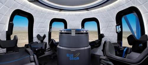Blue Origin gives a sneak peak of its tourist capsule | Daily Mail ... - dailymail.co.uk