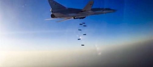 sotto le bombe, è strage. Continui raid aerei in Siria