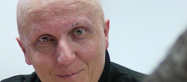 Así se reía Paco Sanz, el hombre que estafó 250.000 euros, de sus ... - marca.com Así se reía Paco Sanz, el hombre que estafó 250.000 euros, de sus ... - marca.com