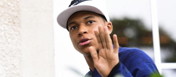 Mbappé réagit à l'intérêt du PSG - madeinfoot.com Mbappé réagit à l'intérêt du PSG - madeinfoot.com