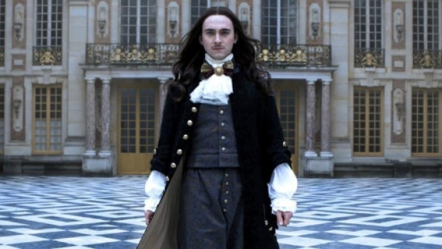 Critiques S&eacute;ries : Versailles. Saison 1. Pilote & Episode 2 ... - cadebordedepotins.com