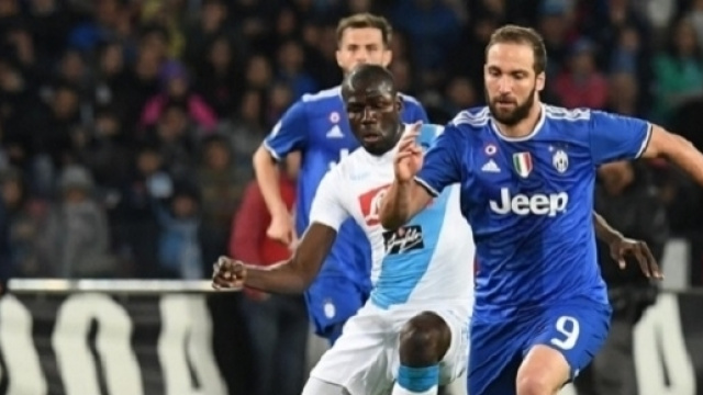 Higuain in azione al San Paolo