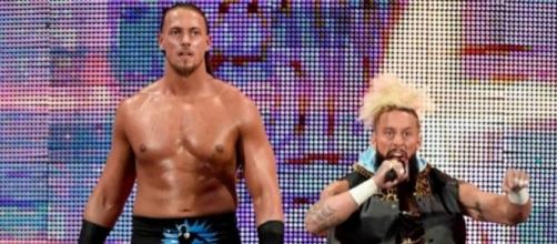The team of Enzo and Big Cass will compete on the WWE 'Payback' 2017 pre-show. [Image via Blasting News image library/usatoday.com]