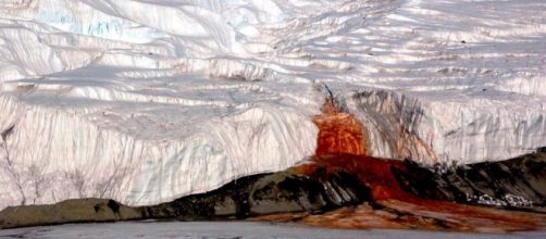 Antartide: risolto il mistero della 'cascata di sangue' - direttanews.it