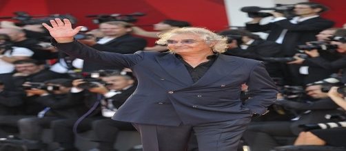 Flavio Briatore: il Tapiro d'oro da Striscia