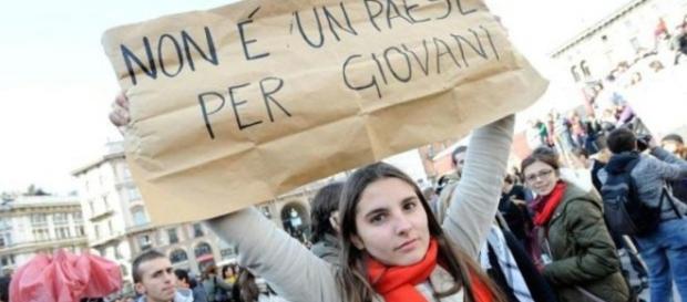 Giovani senza lavoro, l'Istat: "Solo la Grecia peggio dell'Italia" - leggo.it Giovani senza lavoro, l'Istat: "Solo la Grecia peggio dell'Italia" - leggo.it