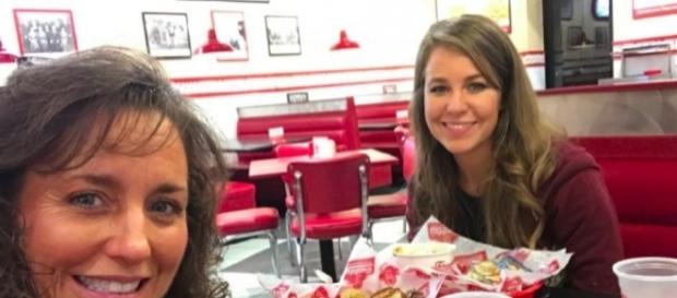 Jana Duggar photo via BN library Jana Duggar photo via BN library