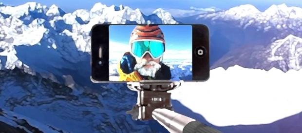 Selfie am Mount Everest Copyright by Karl Weingaertner Selfie am Mount Everest Copyright by Karl Weingaertner