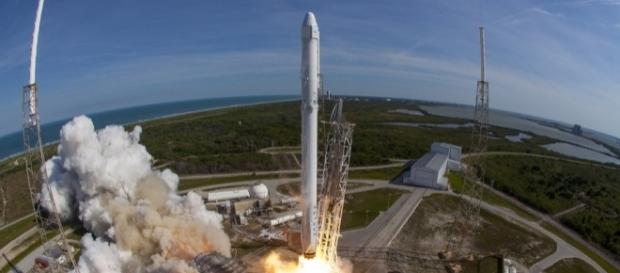 to launch a rocket into space... and then land it on a ship at sea - phys.org to launch a rocket into space... and then land it on a ship at sea - phys.org