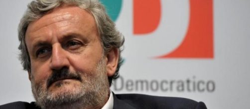 Michele Emiliano, candidato alla guida del Pd sotto la lente del Csm