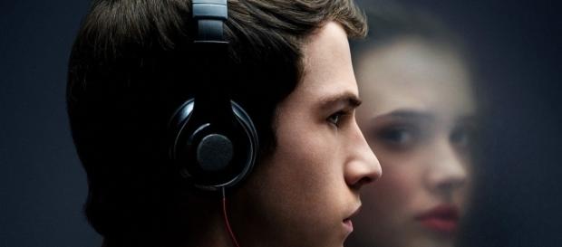 "13 Reasons Why" é a nova série da Netflix "13 Reasons Why" é a nova série da Netflix