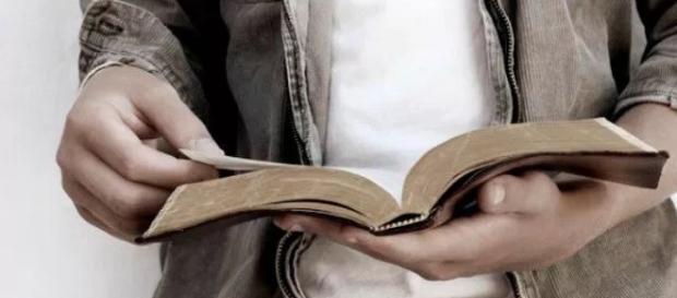 Cristãos não conhecem os ensinamentos bíblicos Cristãos não conhecem os ensinamentos bíblicos