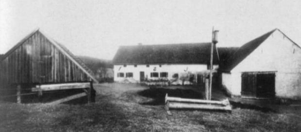 Le massacre à coups de pioche de toute une famille en Allemagne. L'un des faits divers les plus terrifiants de l'histoire ! Le massacre à coups de pioche de toute une famille en Allemagne. L'un des faits divers les plus terrifiants de l'histoire !